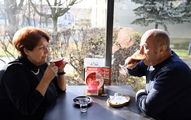 Z rutiny luxus. Káva dražie v EÚ každým dňom