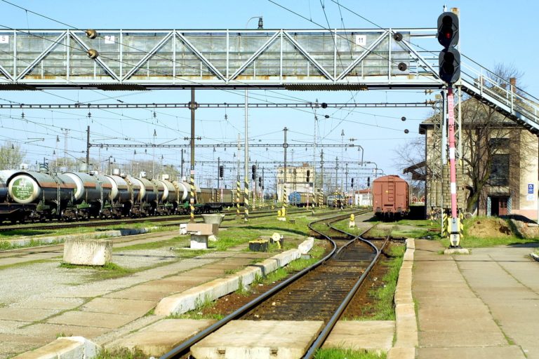 Dve európske inštitúcie začali štúdiu o prepojení železničných sietí EÚ, Ukrajiny a Moldavska