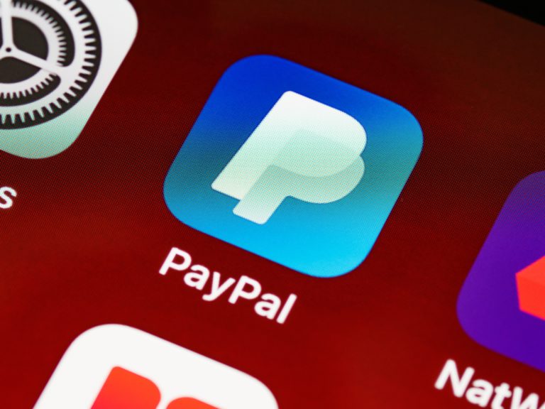 PayPal, náš pokrytecký vychovávateľ