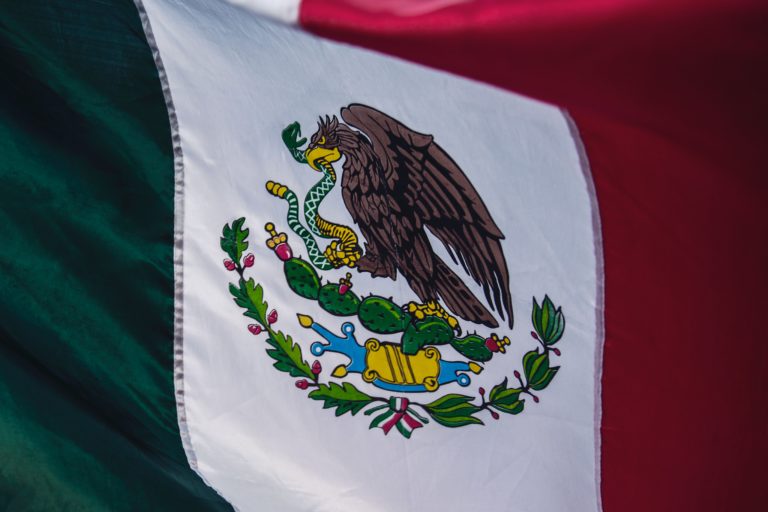 Mexická vlajka. Foto: Pexels.com