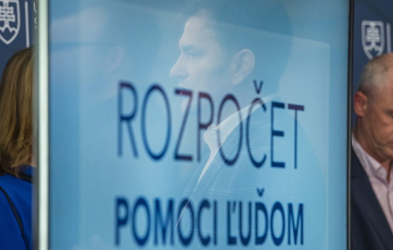 Schodok štátneho rozpočtu sa zvýšil na 1,733 miliardy eur, informoval rezort financií