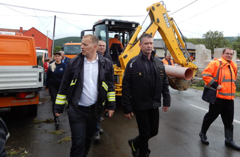 Kollár: S Mikulcom máme problém už dávno. Ako koaličná strana však nemôžeme hlasovať za jeho odvolanie