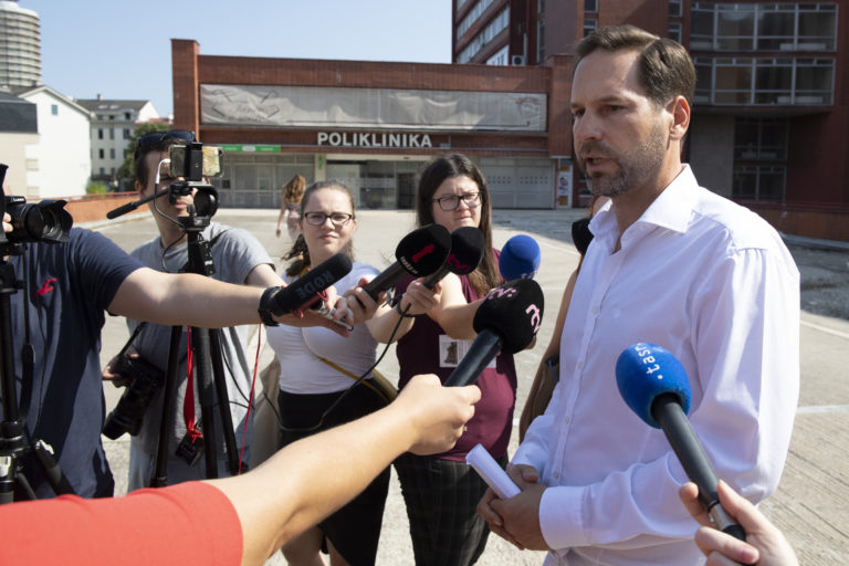 Kusý sa podľa jeho obhajkyne necíti vinný, v sobotu sa rozhodne o kolúznej väzbe