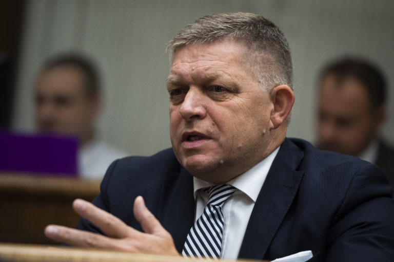 Smer-SD chce zvolať mimoriadnu schôdzu parlamentu k situácii v zdravotníctve