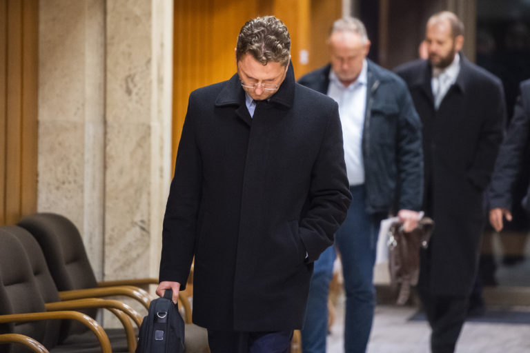 Visolajský dúfa, že prezidentka ešte dnes podpíše zvýšenie platov lekárov