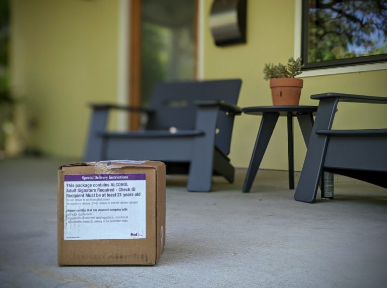 S blížiacimi sa vianočnými sviatkami rastie na Slovensku dopyt po kuriéroch