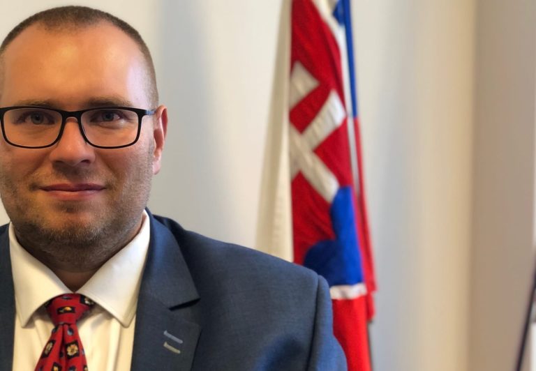 Slovensko má prvého konzervatívneho ombudsmana