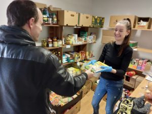 Charita v spolupráci s Tescom opäť pomôže núdznym ľuďom s potravinami