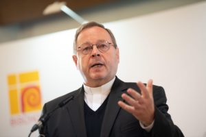 Prekvapujúca štúdia. Mladší kňazi v Nemecku sú konzervatívnejší a synodálnu cestu odmietajú