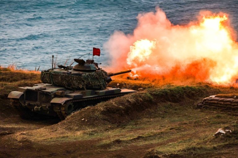 Taiwanský tank počas cvičenia 24. októbra 2022. Foto: Profimedia.sk