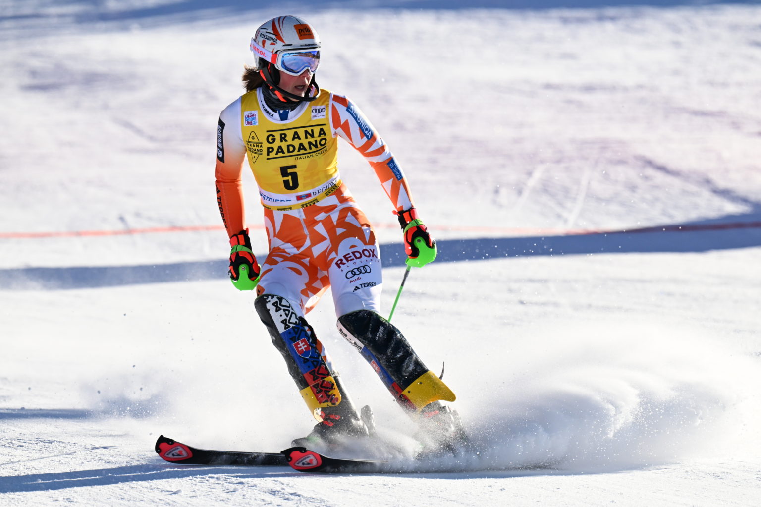 Petra Vlhová skončila tretia v slalome v Sestriere. Foto: Martin Baumann/TASR