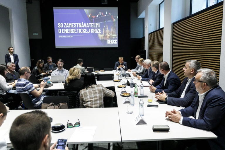 Zamestnávatelia pre zmeny v Zákonníku práce opustili rokovanie tripartity