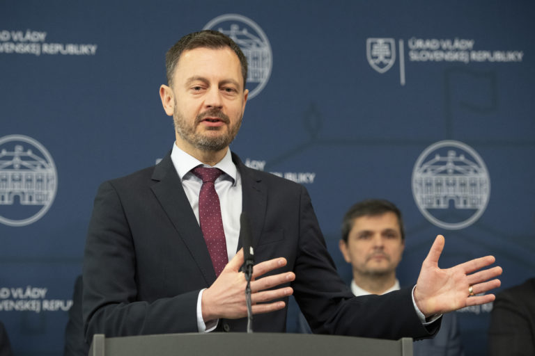 Na snímke predseda vlády SR Eduard Heger (OĽaNO). Foto: TASR/Pavel Neubauer