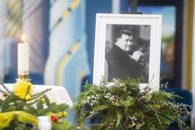 Vladimírovi Krčmérymu sa na poslednej rozlúčke poklonila elita štátu aj obyčajní ľudia