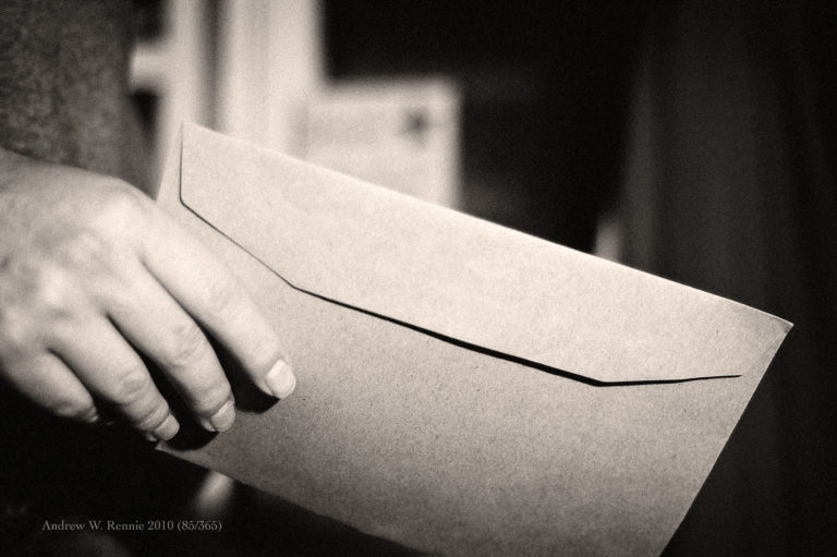 Naď na výročie vraždy Kuciaka dostal obálku s ostrým nábojom. "Aké originálne," reagoval