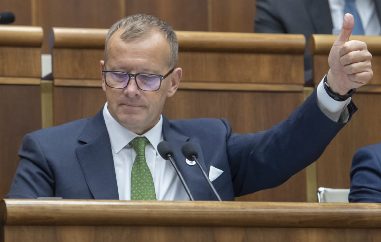 Kollár požaduje rehabilitáciu odvolaného sudcu Romana Fitta