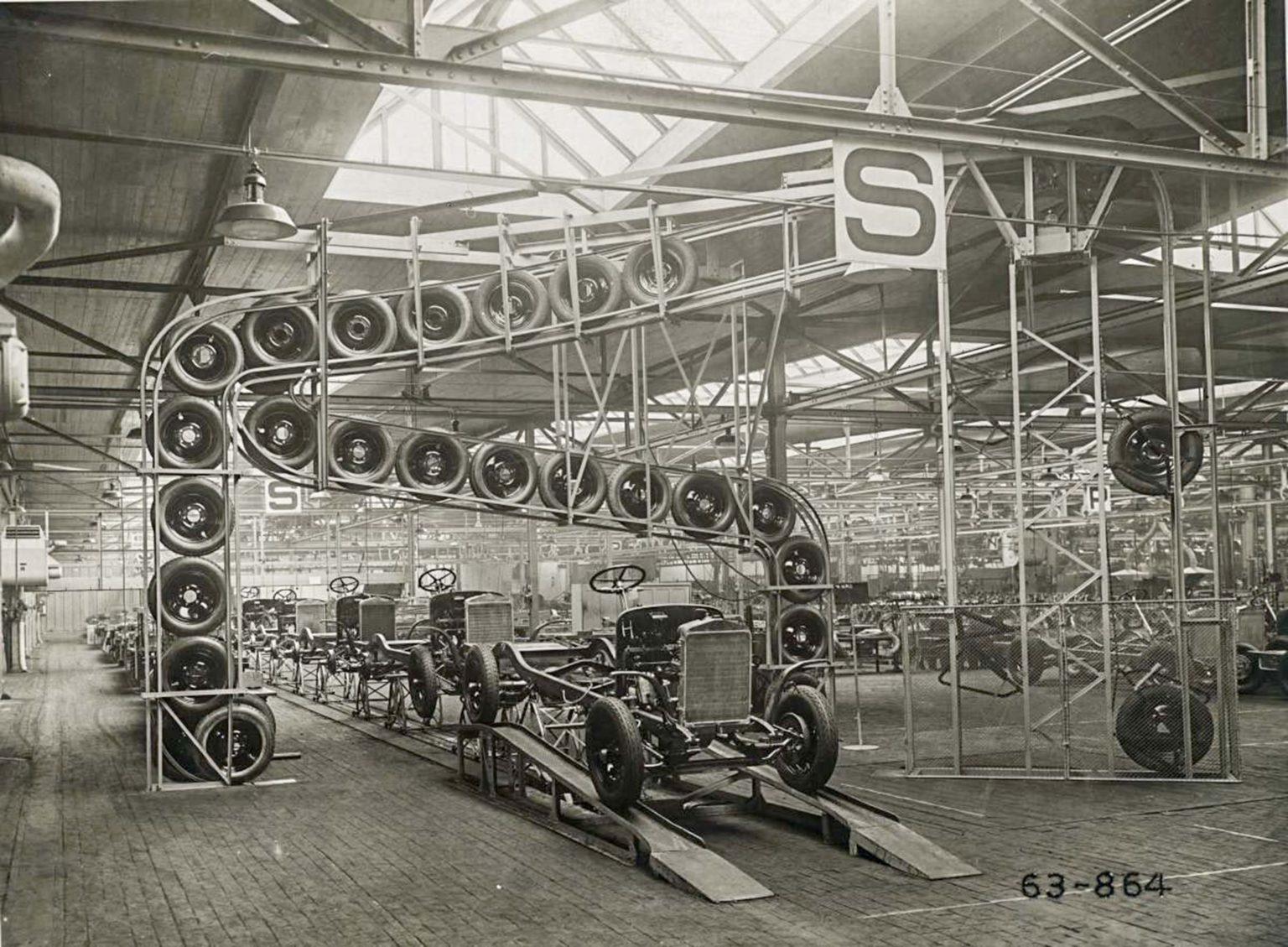 Výrobná hala automobilky Škoda v roku 1930.
Foto: Škoda