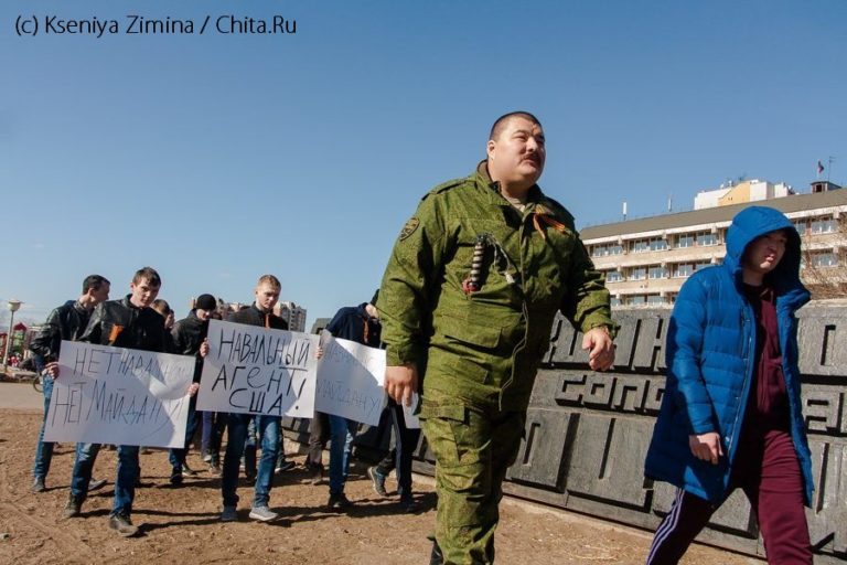 Simeon Bojkov na proukrajinskom proteste v austrálskom Sydney. Foto: Twitter/Kseniya Zimina (Chita.ru)