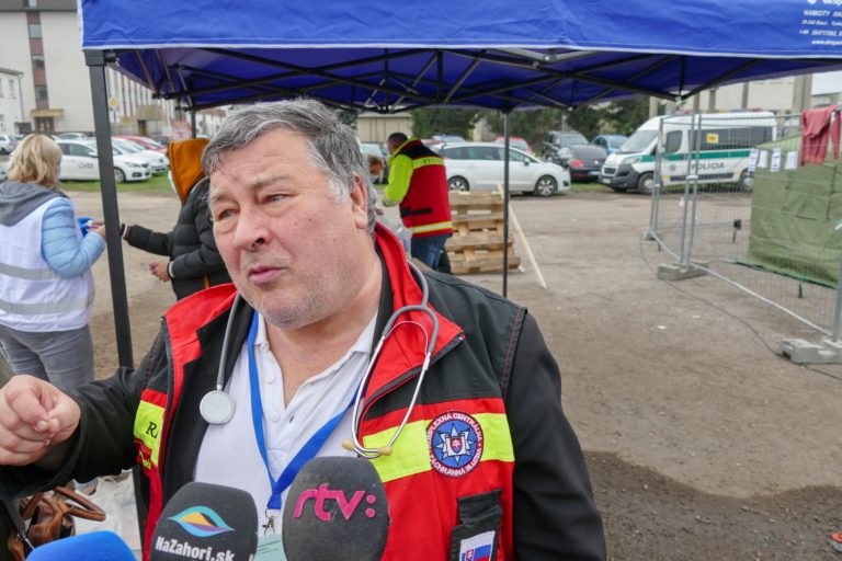 Príčinou náhleho úmrtia Vladimíra Krčméryho bol infarkt, informovala jeho rodina