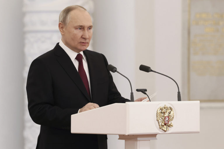 Ruský prezident Vladimir Putin počas príhovoru k vojakom v Kremli v Moskve 8. decembra 2022. Foto: TASR/AP