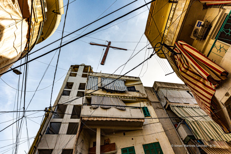 Letecké spoločnosti zastavili lety do Bejrútu pre obavy z eskalácie konfliktu