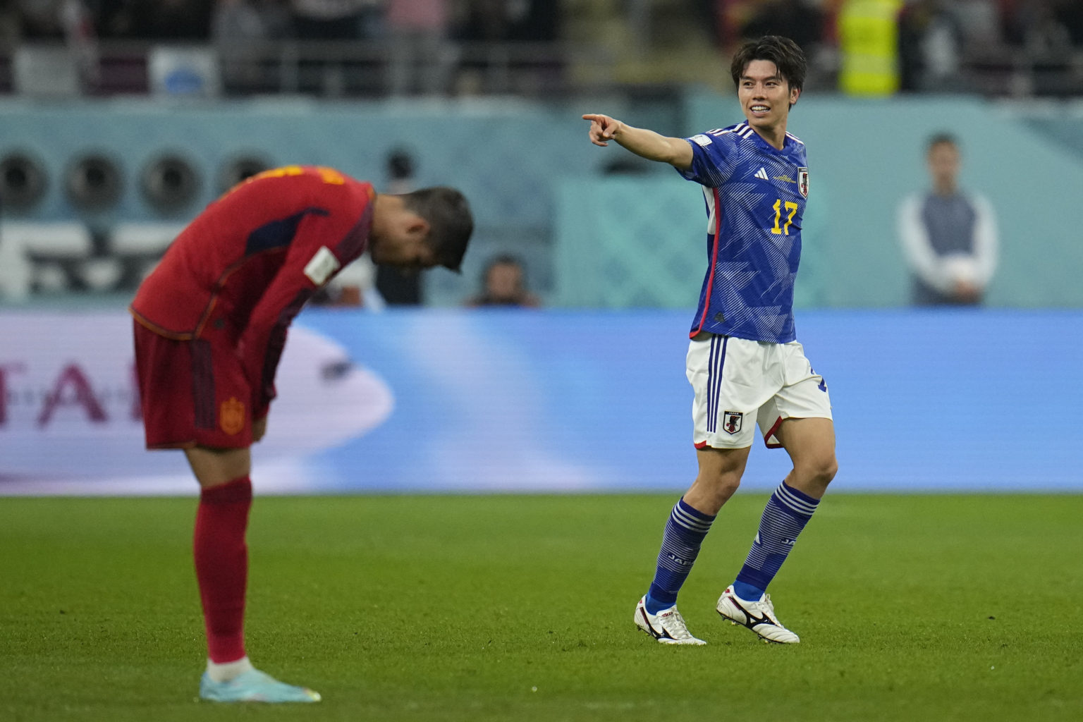 Japonský futbalista Ao Tanaka sa teší po góle na 2:1 počas zápasu základnej E-skupiny Japonsko – Španielsko na majstrovstvách sveta vo futbale 1. decembra 2022 v katarskom meste Dauha. Foto: TASR/AP
