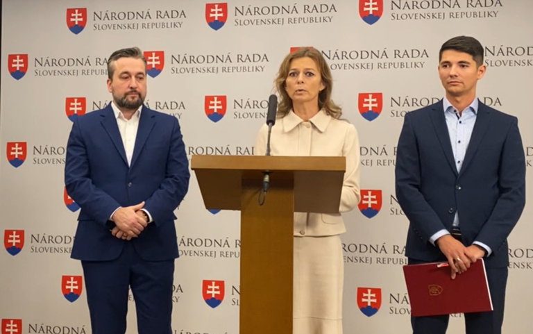 Smer obvinil Stančíka a OĽaNO z korupcie. Pripravuje trestné oznámenie