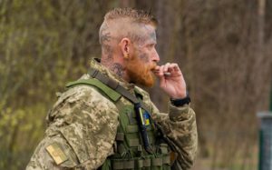 Mnohí bojovníci zo Západu sú nastavení na valhalu. Pred smrťou chcú zabiť čo najviac Rusov