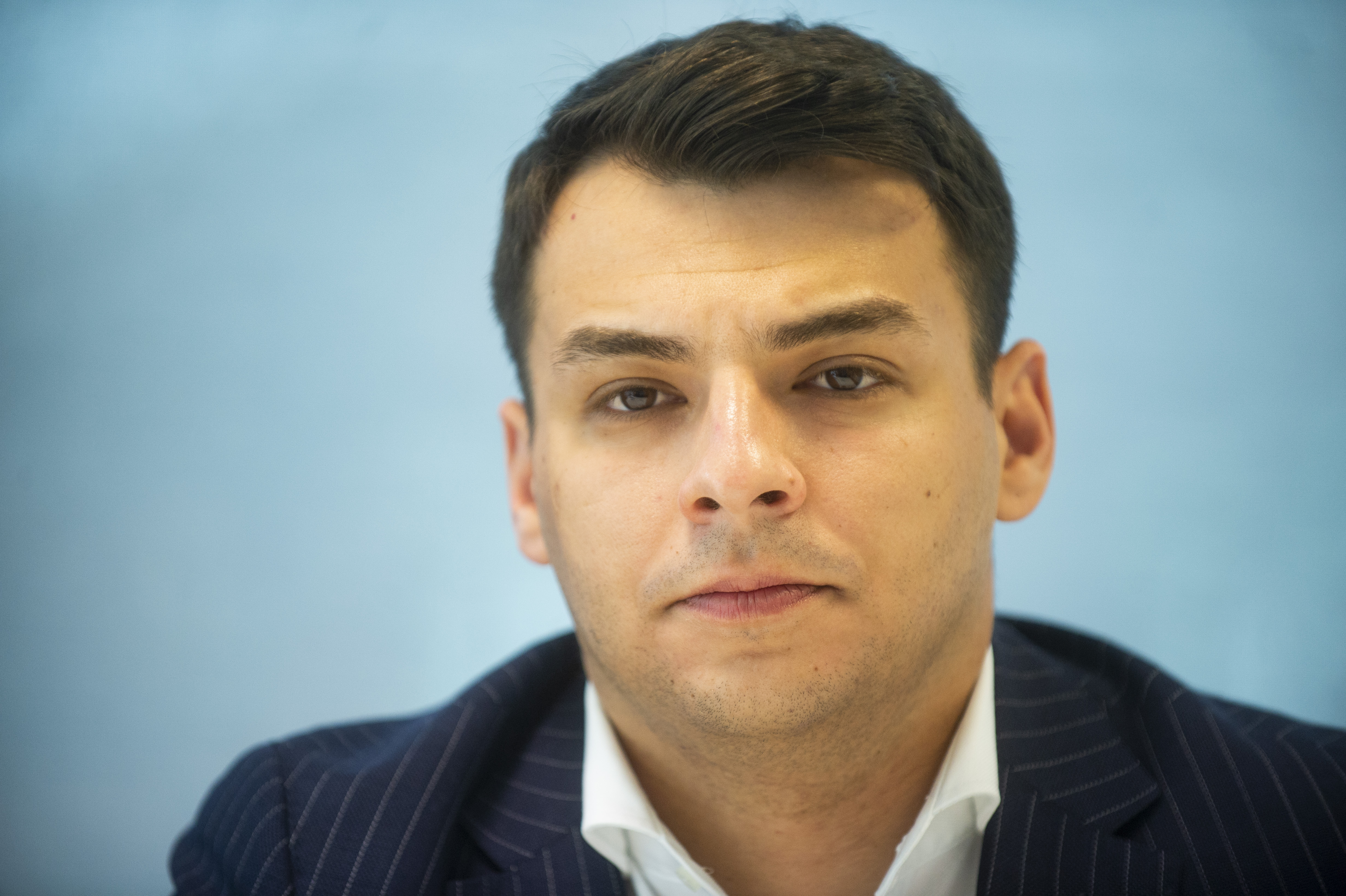 Vláda rasistu sa naplno prejavila, tvrdí Pollák o zrušenej dotačnej výzve pre mimovládky