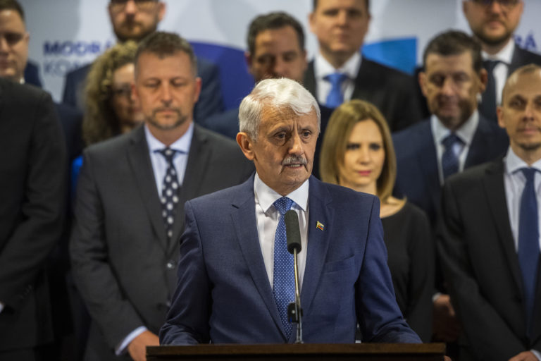 Mikuláš Dzurinda predstavuje nový politický projekt s názvom Modrá koalícia. Foto: Jaroslav Novák/TASR