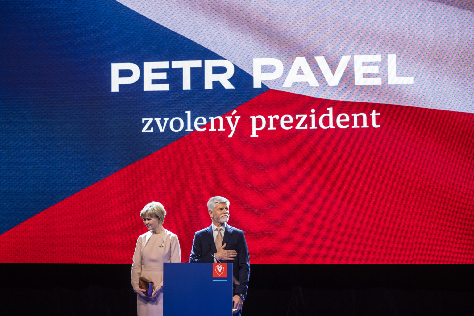 Petr Pavel s manželkou Evou. Foto: Jaroslav Novák/TASR