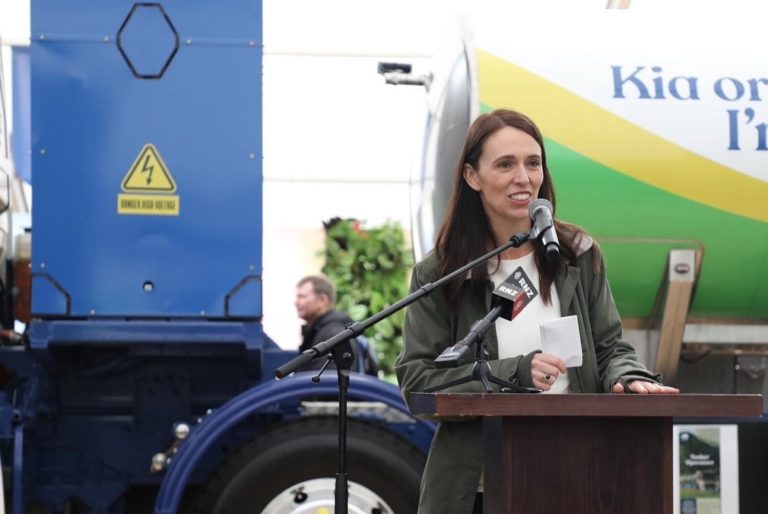 Novozélandská premiérka Ardernová nečakane končí vo funkcii