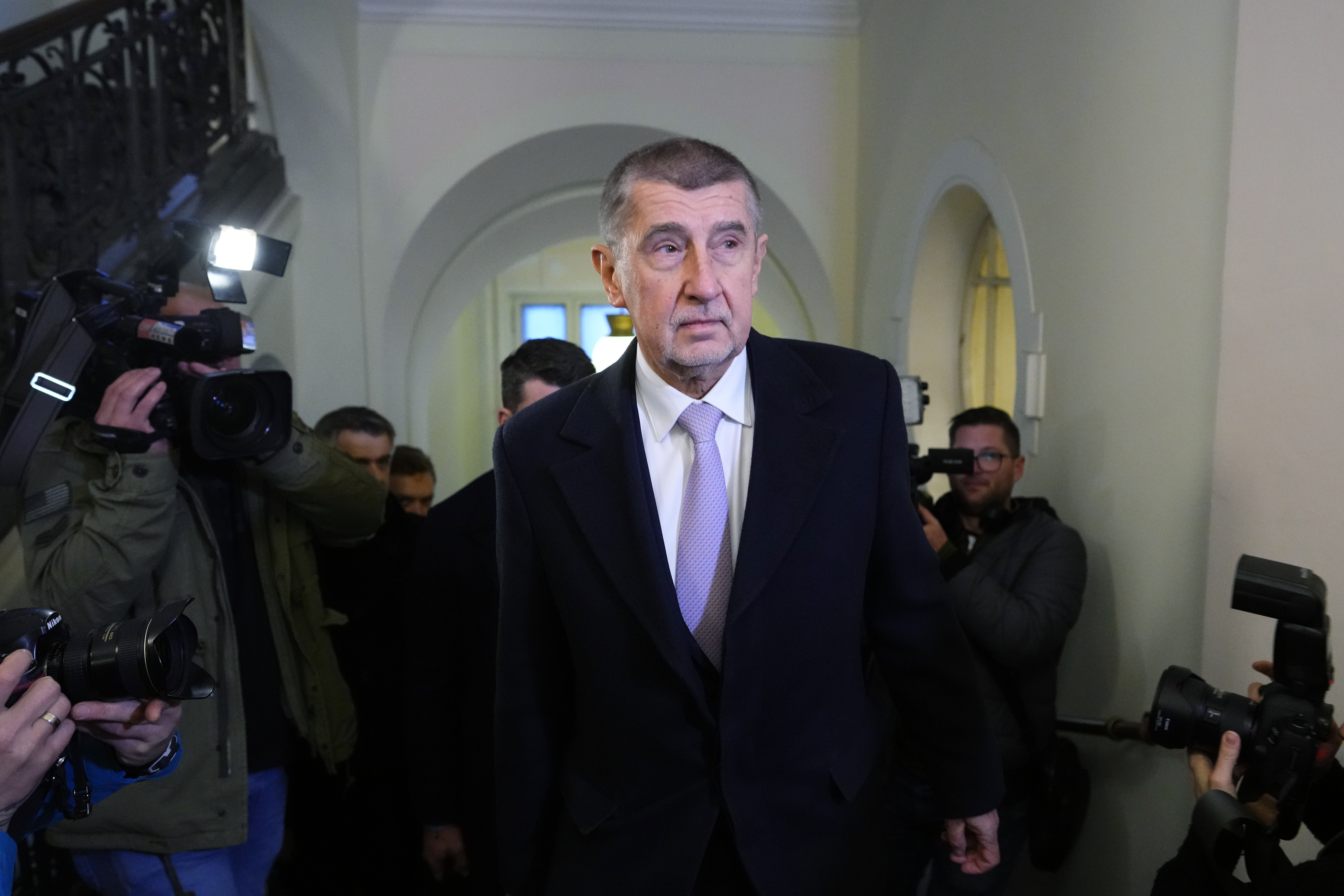 Drvivé víťazstvo Babišovho hnutia ANO. V krajských voľbách valcovalo vládne strany