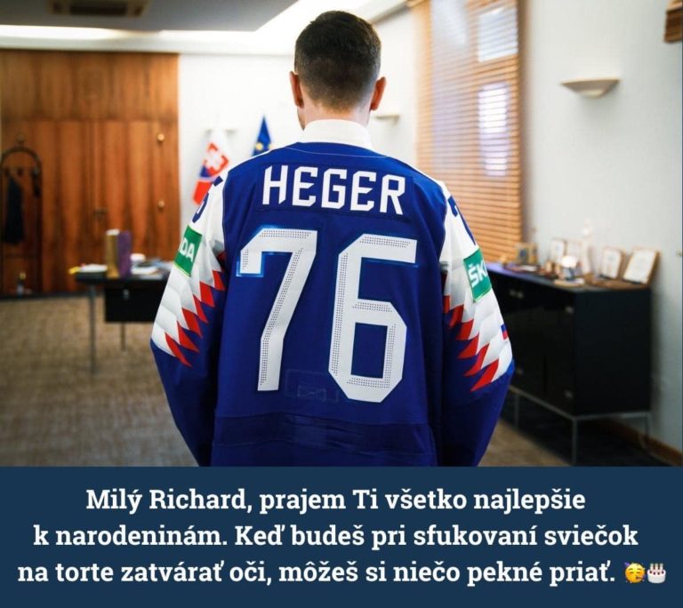 Heger sa na blahoželanie Sulíkovi k narodeninám vyfotografoval v drese s číslom 76