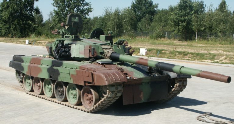 Poľsko pošle Ukrajine 60 modernizovaných tankov vrátane poľských PT-91 Twardy