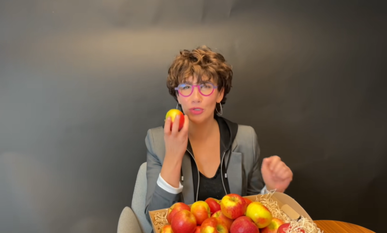 Na Slovensku chce vzniknúť šesť politických strán, medzi nimi aj Nicholsonovej Jablko