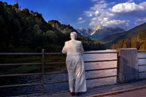 Benediktov duchovný odkaz: Videl som, ako sa zdanlivé vedecké istoty proti viere rúcali