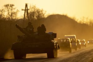 Na Západe sa obávajú, že čas môže hrať Rusom do karát