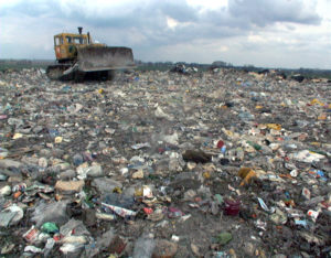 Skládka pri Lučenci vydrží ešte asi šesť rokov. Plánujú pri nej centrum za 40 miliónov eur