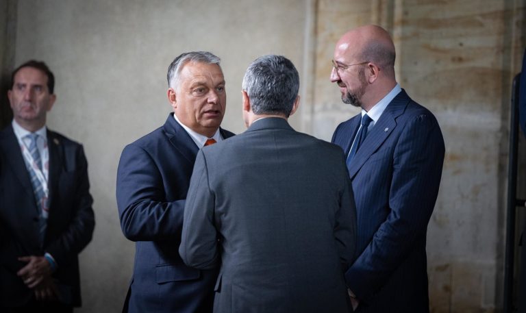 Orbán dostal, čo chcel. A miliardy eur pre Ukrajinu sa stali predmetom politického futbalu