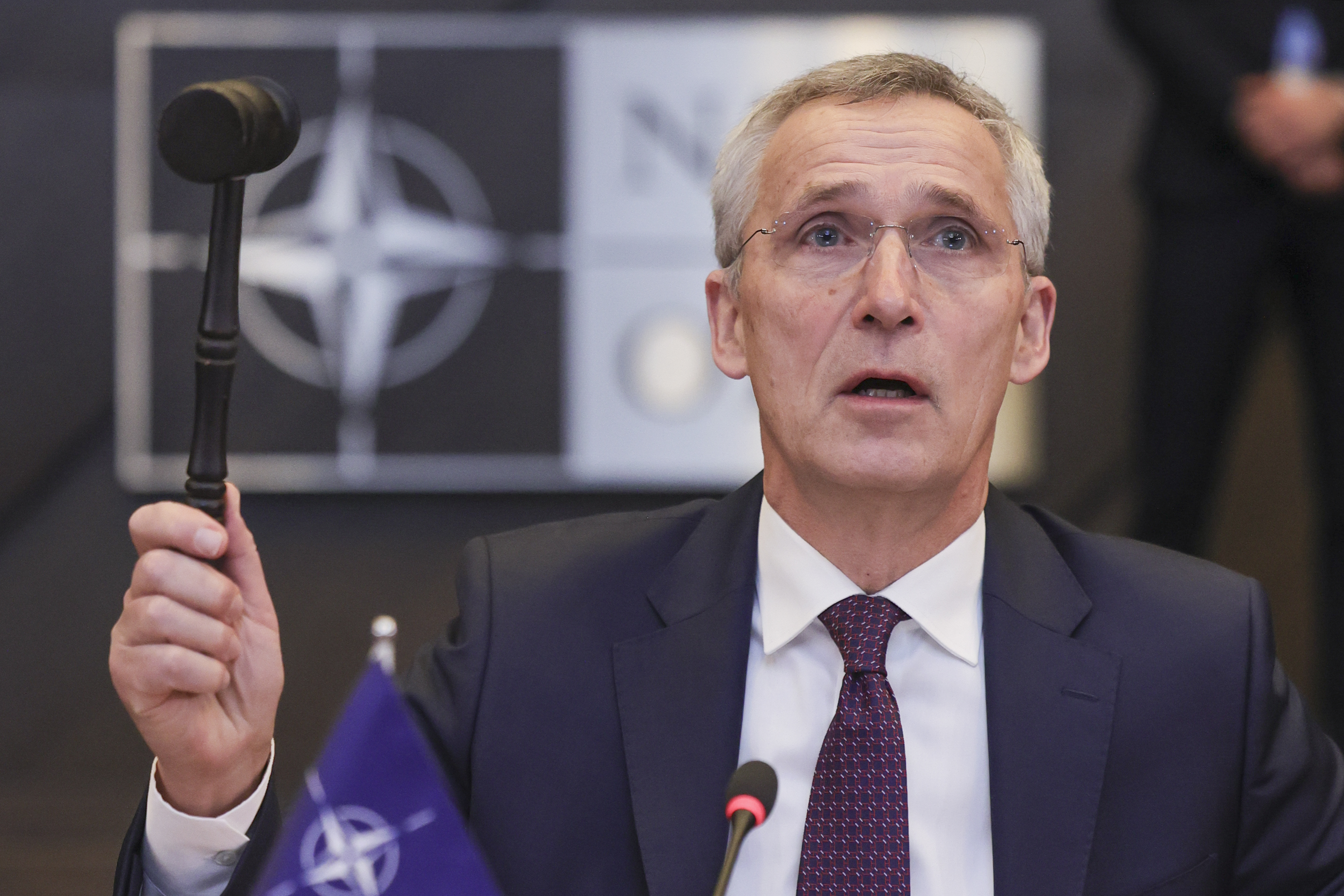 Európsky diplomat: NATO poskytne Ukrajine vojenskú pomoc v hodnote 40 miliárd eur