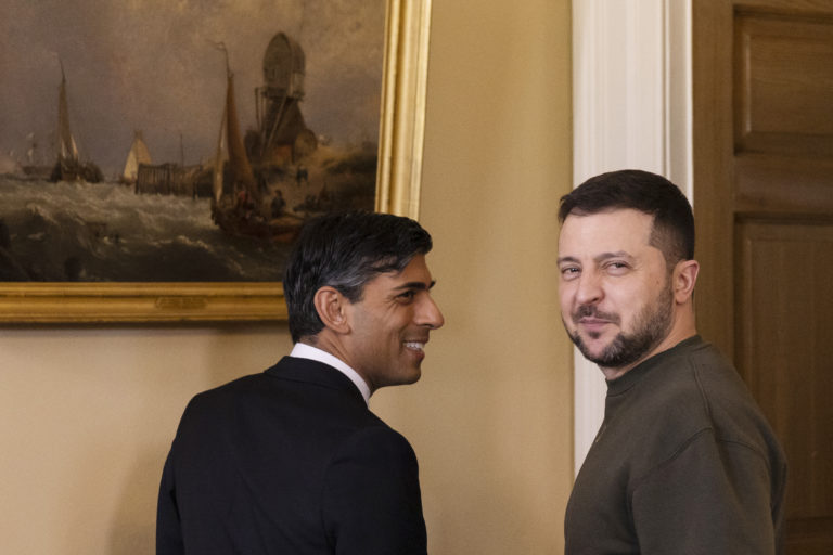 Spojené kráľovstvo a Holandsko sľubujú koalíciu na pomoc vzdušným silám Ukrajiny