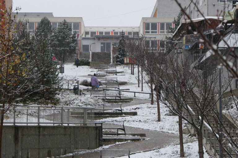 Mesto Žilina vyhlásilo pre požiar na Hájiku mimoriadnu situáciu