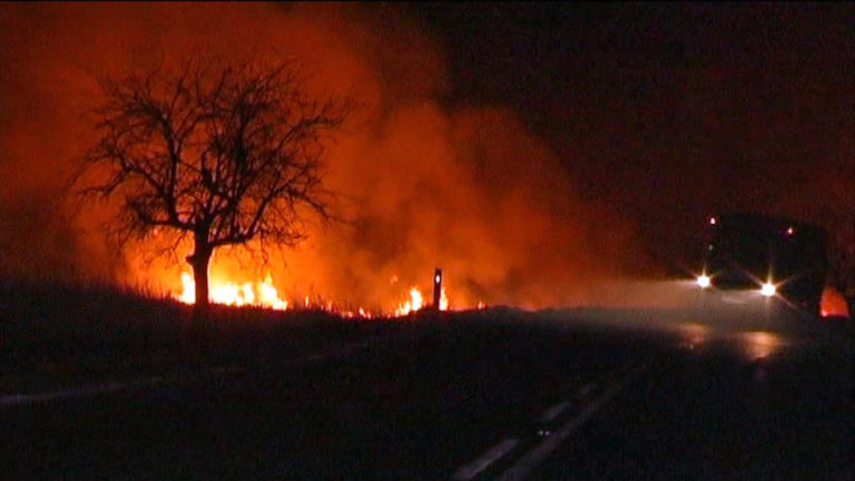 Polícia obvinila nemeckého občana za požiar v Českom Švajčiarsku, údajne ho spôsobila pyrotechnika