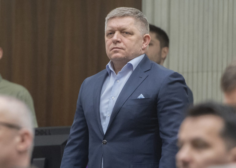 Smer chce rokovať s krajinami V4 o ochrane producentov obilia