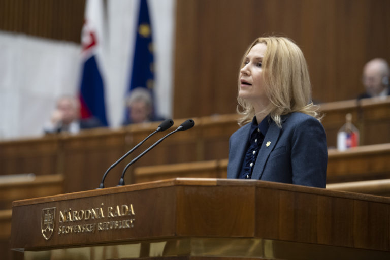 Podpredsedníčka ukrajinského parlamentu v NR SR: Vaše migy už chránia nebo nad Charkovom, ďakujeme