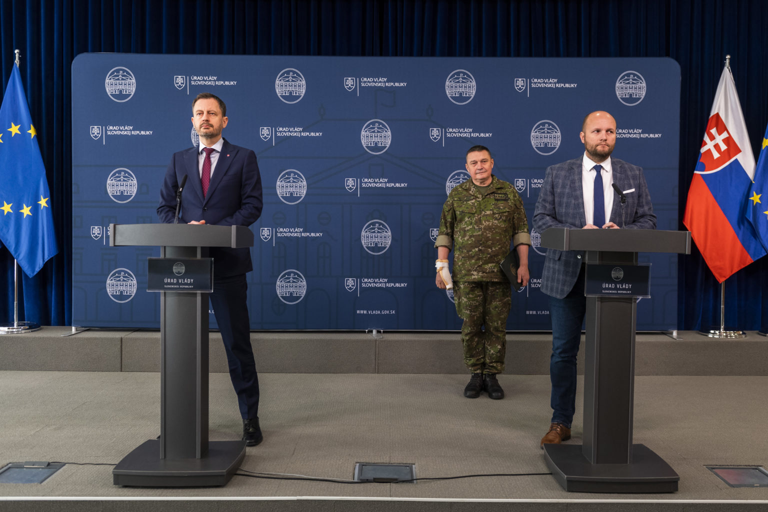 Eduard Heger, Daniel Zmeko a Jaroslav Naď. Foto: Jaroslav Novák/TASR