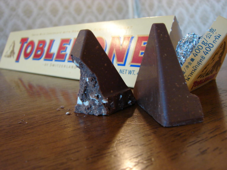Toblerone mení logo z dôvodu presunu časti výroby na Slovensko. Matterhorn zmizne z obalu