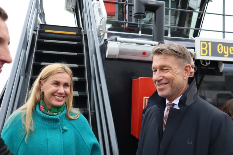 Nórska vláda sa ospravedlnila sámskym pastierom za výstavbu veterných turbín