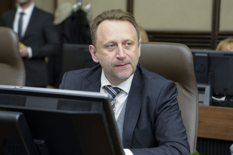 Ministerstvo pôdohospodárstva chce sprísniť pravidlá pre záber pôdy i pre fotovoltiku